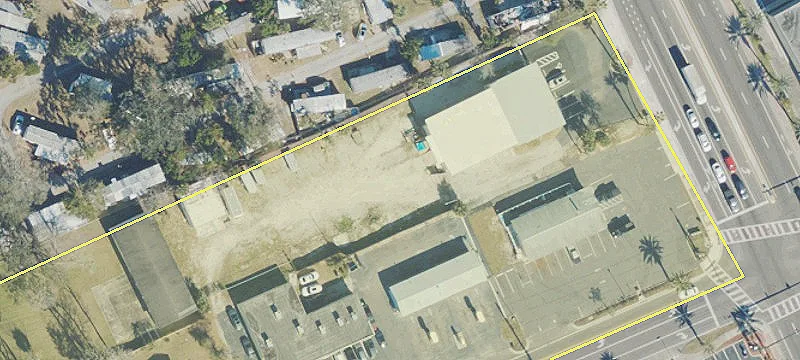 1952 Ridgewood Ave