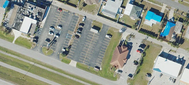 14463 Tamiami Trl
