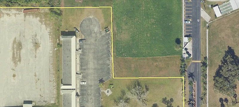 1527 Us Hwy 441st SE