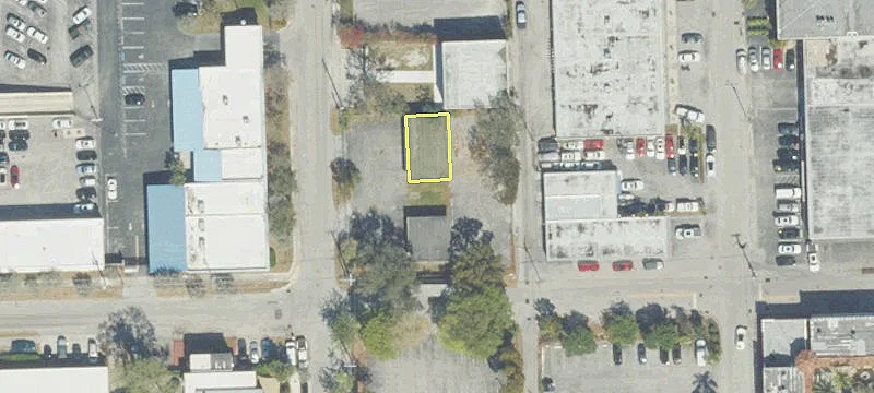900 2nd Ave