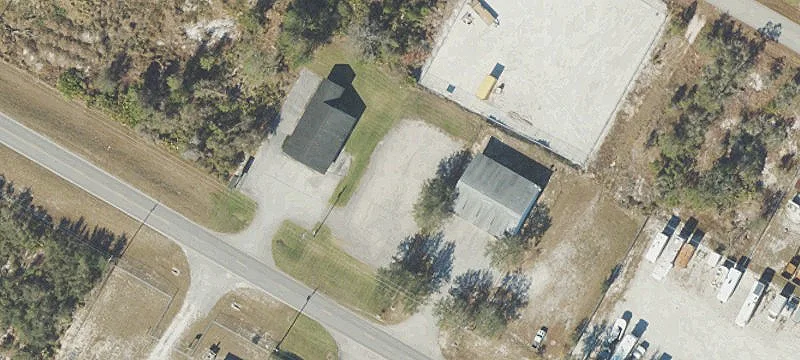 1196 County Rd 621st E