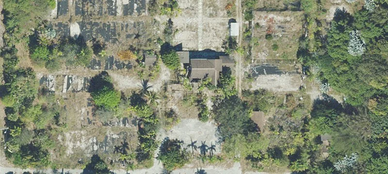 7401 Tropical World Way