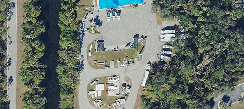 1402 Market Cir