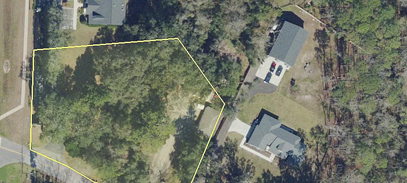 7063 Artis Rd
