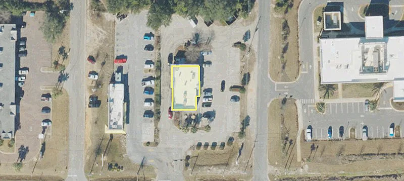 8590 Navarre Pkwy