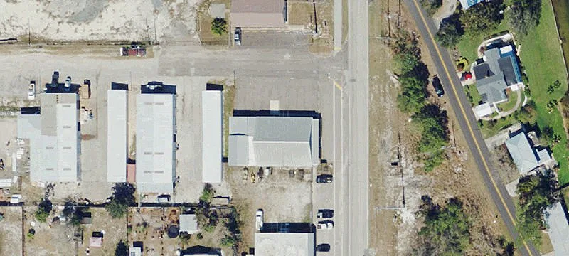 1121 Memorial Dr