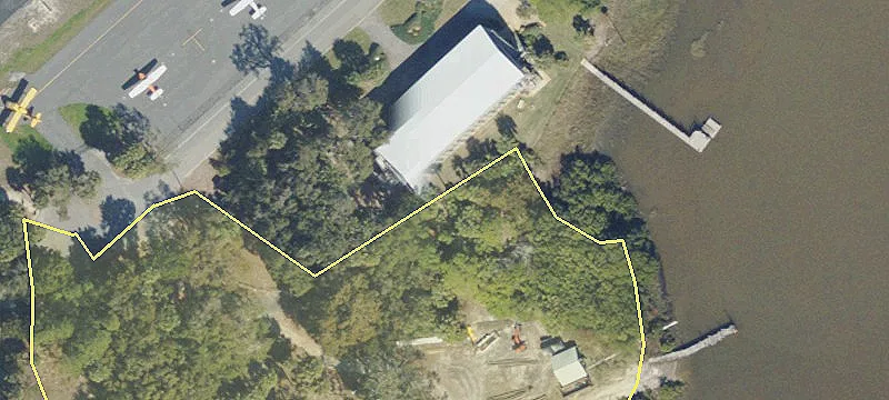 13449 Airport Rd