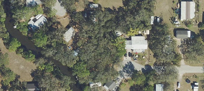 1079 Aqua Ln