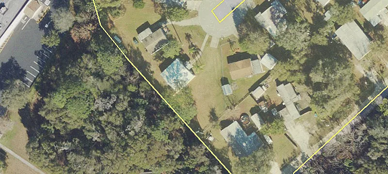 4119 Woodland Cir