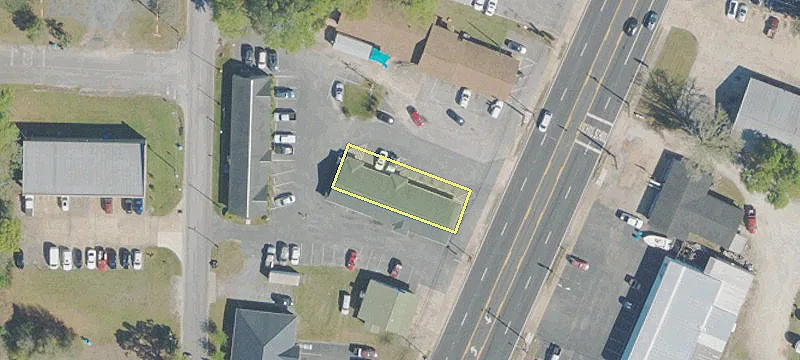 648 Ferdon Blvd