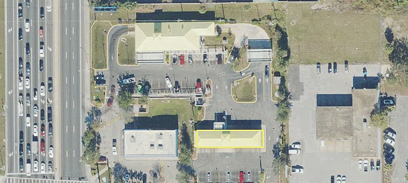 2605 Colonial Dr