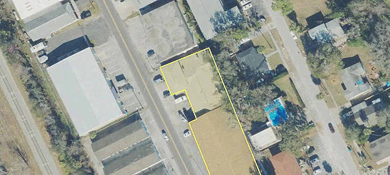829 Carswell Ave