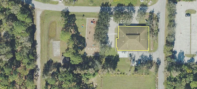 3300 Lakewood Dr