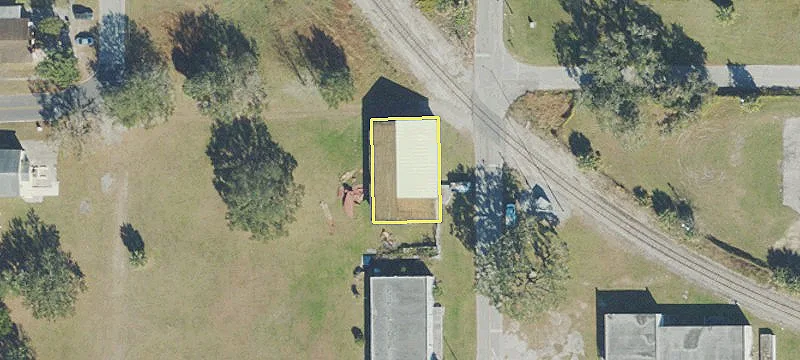 1208 Holly Ave