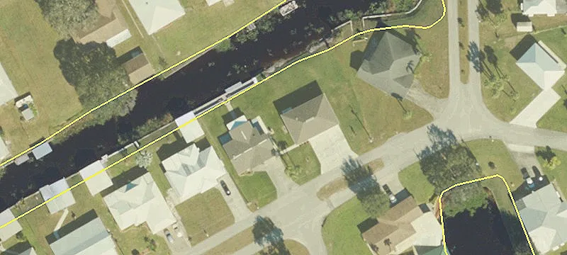 1102 Lisa Ln