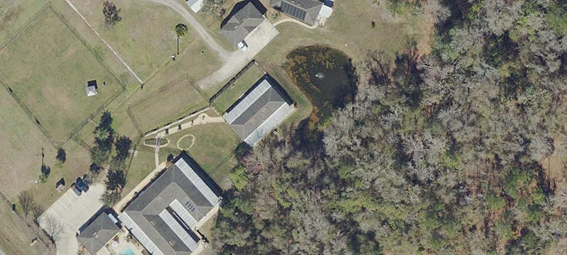 3219 Russell Rd