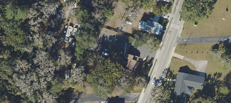 401 Howell Ave