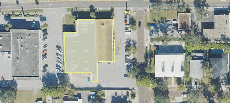 1070 Fairbanks Ave
