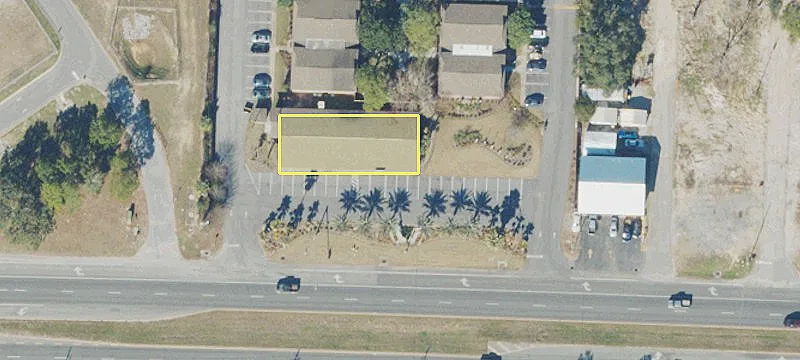 1652 Hwy 98