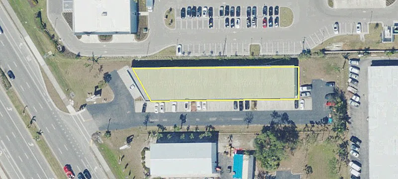15881 Tamiami Trl