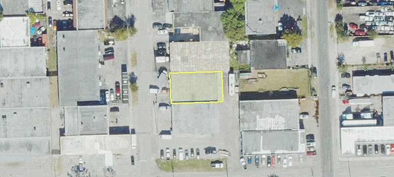 208 3rd Ave