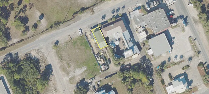40 Bayshore Dr