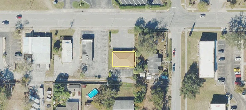226 Domaris Ave