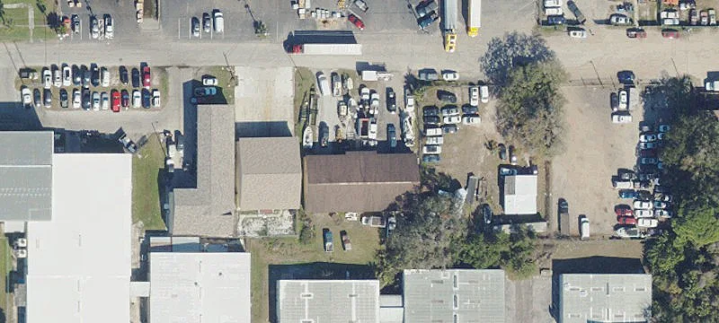 6102 Siesta Ln