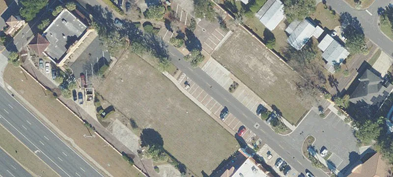 1 Lagrande Blvd