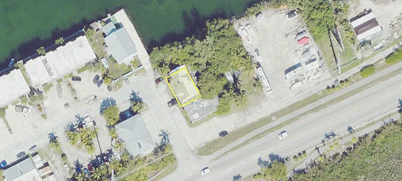 1045 Coppitt Rd