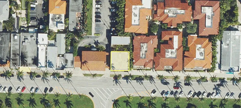 233 Royal Poinciana Way