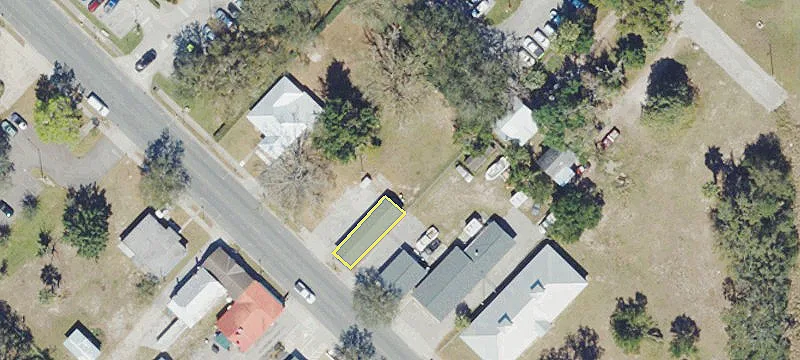 636 Commerce Ave