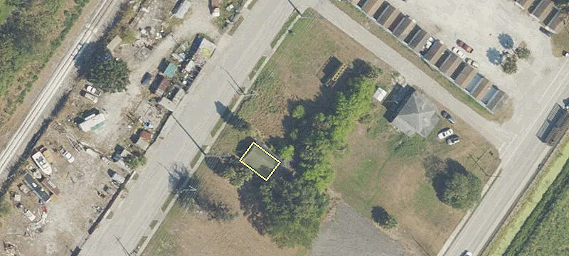 12074 Lakeshore Dr