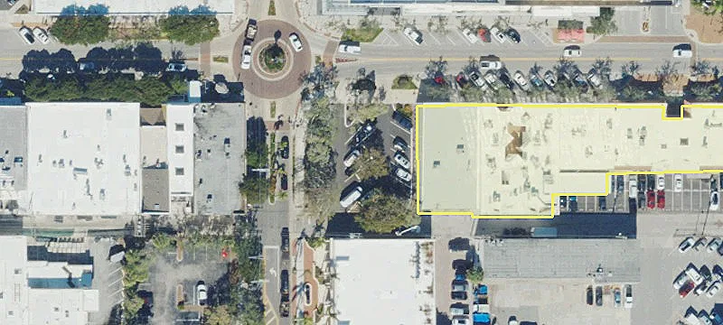 1600 Main St
