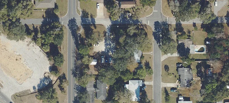 124 Ella Ave