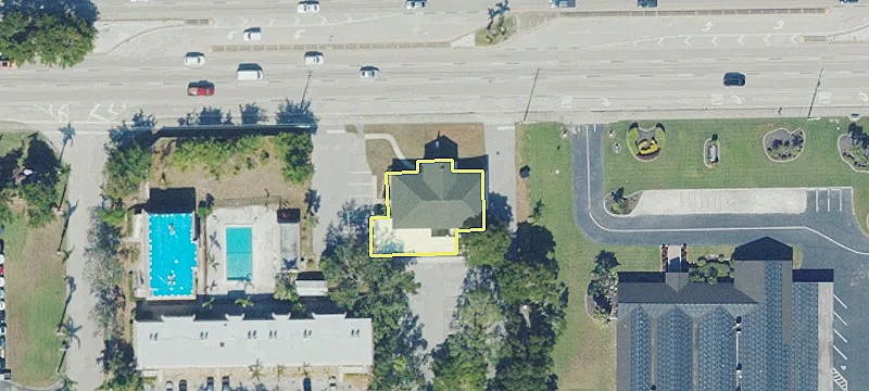 1570 Colonial Blvd