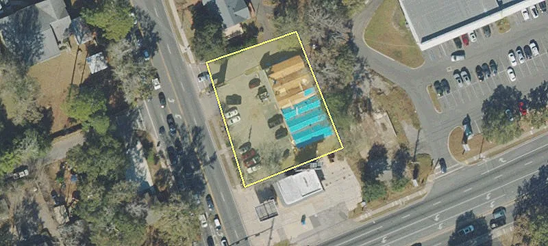 411 Magnolia Dr
