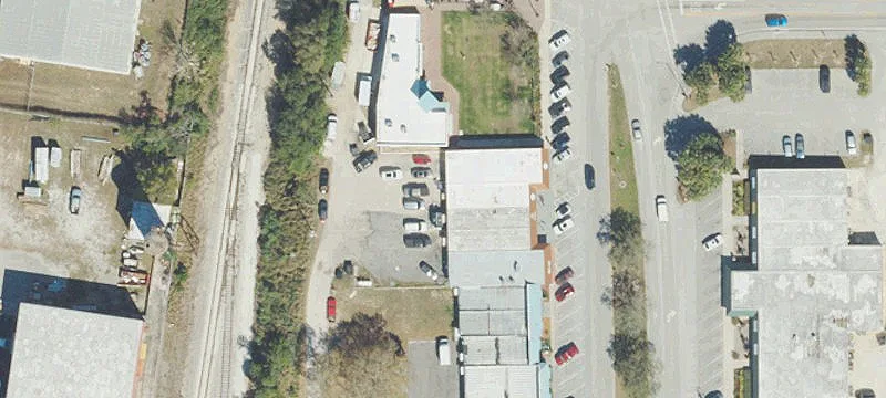 215 Main Ave
