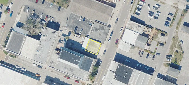 11 Polk Ave