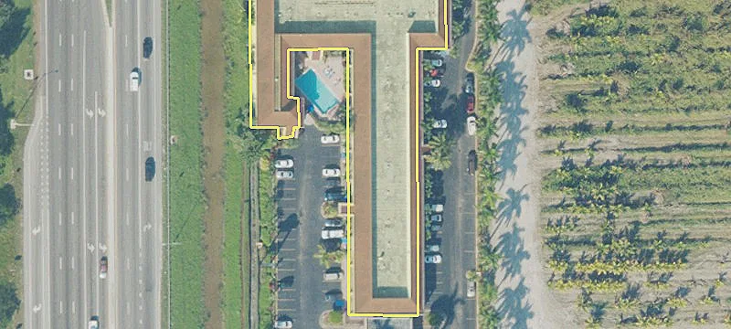 124 Palm Dr