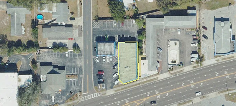 1140 Main St
