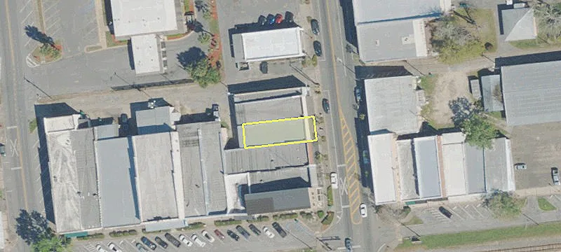 798 Main St