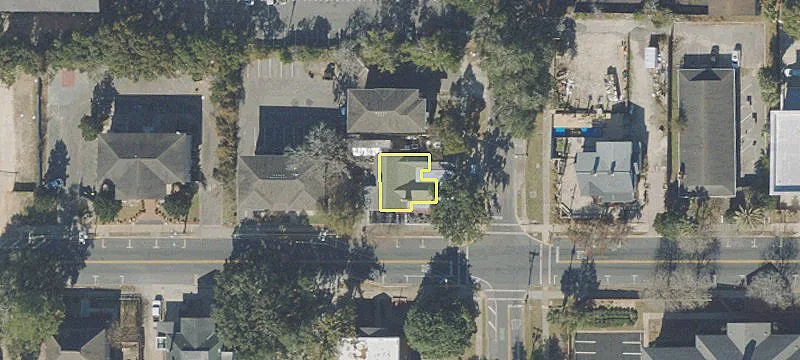 402 College Ave