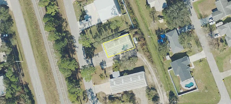 2747 Guava Dr