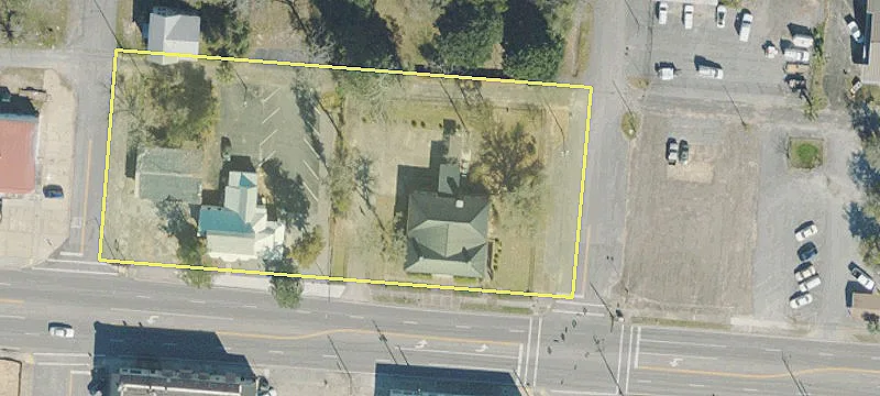 445 Nelson Ave