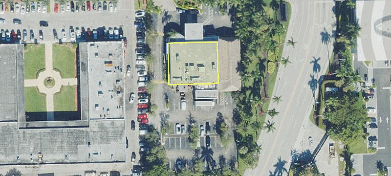 906 Hallandale Bch Blvd