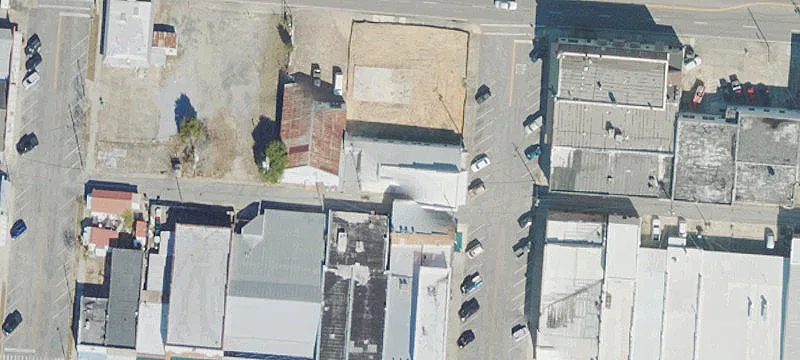 30 8th St