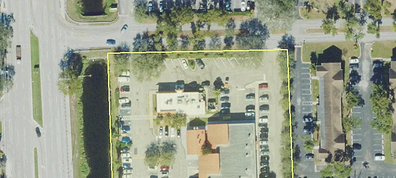 295 University Dr