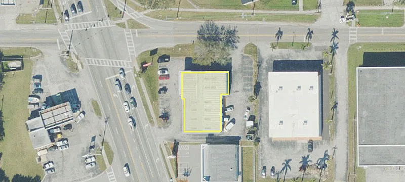 1090 Courtenay Pkwy