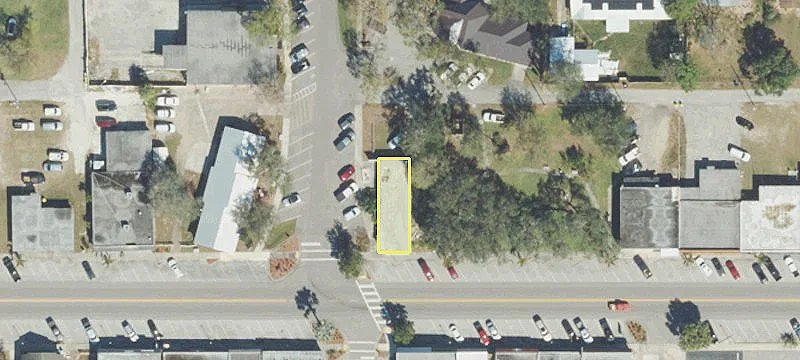 201 Interlake Blvd